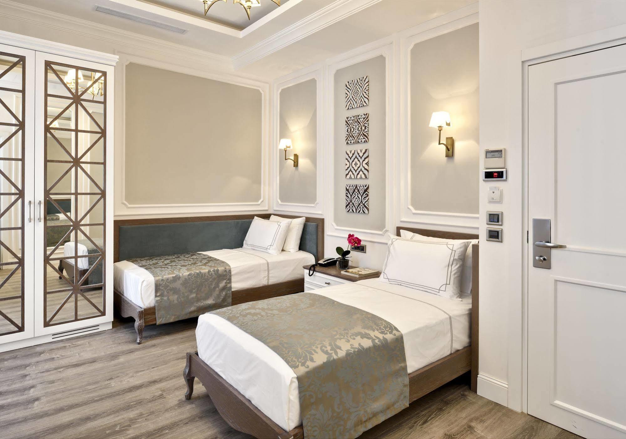 Mirrors Hotel Istambul Exterior foto
