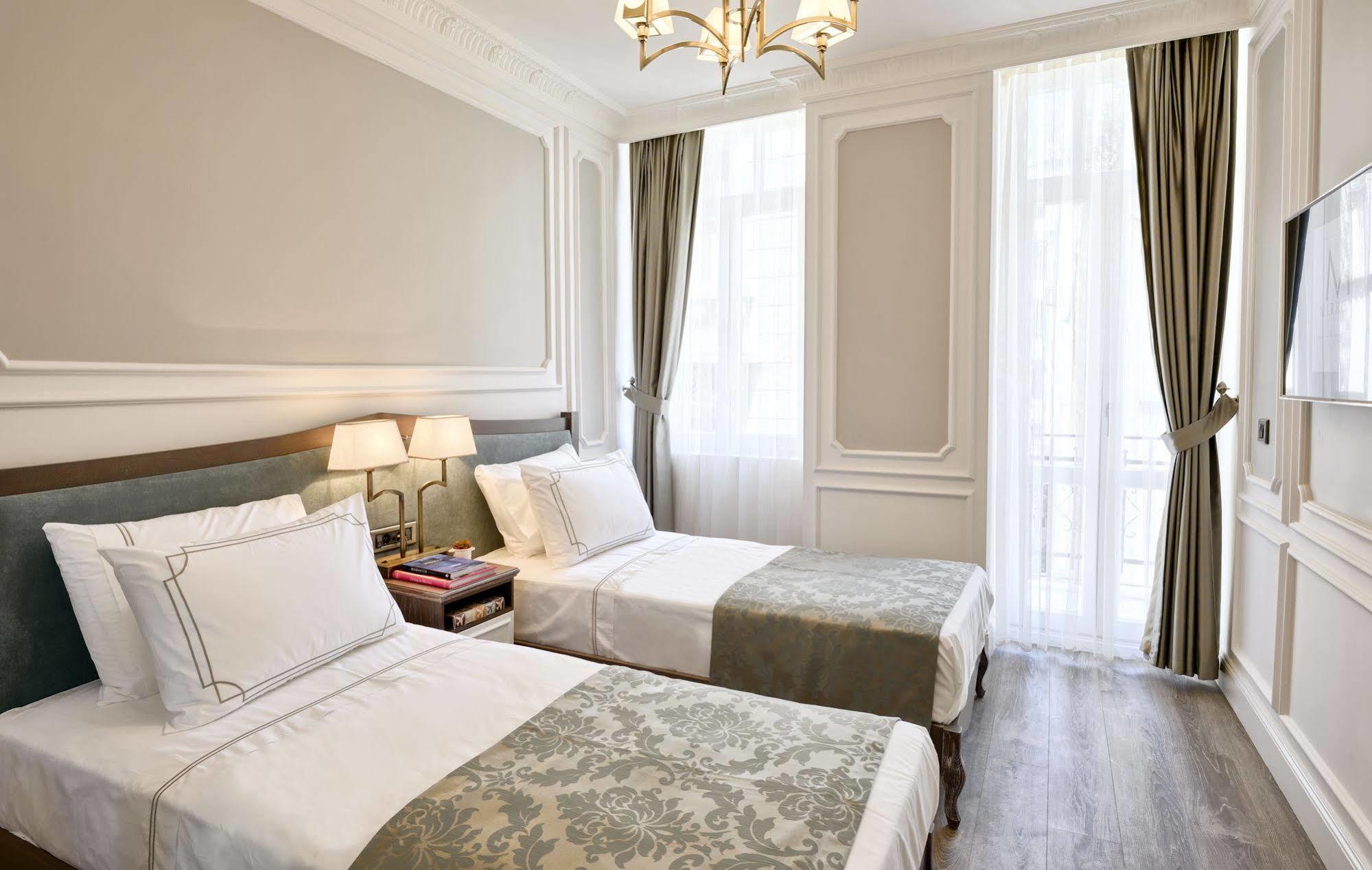 Mirrors Hotel Istambul Exterior foto